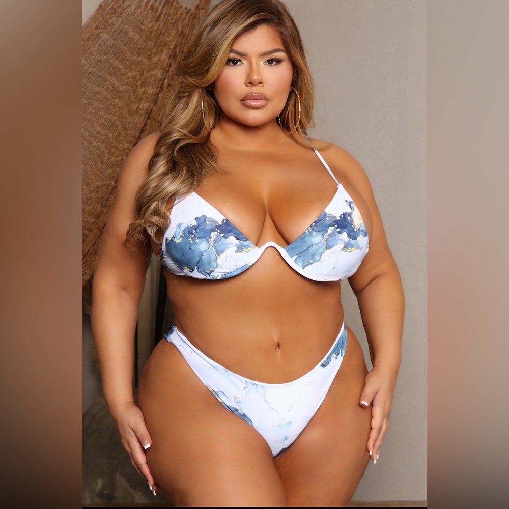 three-piece bikini set